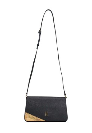 Borsa a tracolla nera in pelle con finitura texturizzata, hardware dorato e una decorazione a motivo mappa su un lato. Tracolla regolabile per versatilità.