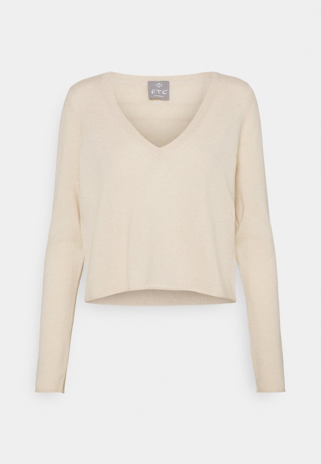 Strikpullover /Striktrøjer - oatmeal