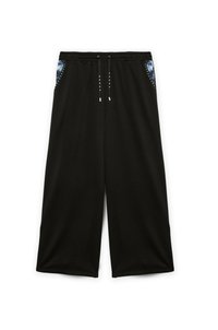 Svarta shorts i mjukt tyg med dragsko i midjan och mönstrade detaljer på sidofickorna. Slät yta, avslappnad passform.