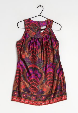 Robe de jour - red