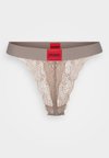 String - medium brown