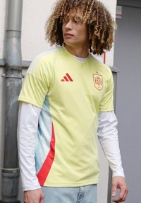 adidas Performance SPAIN FEF AWAY JERSEY - Football shirt - pulse yellow halo mint