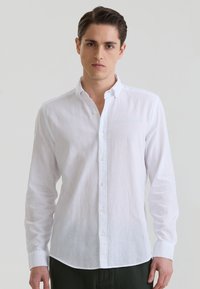 Non sélectionné, white