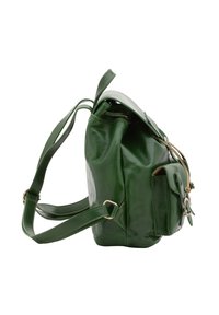 Borsa in pelle verde con finitura lucida, tracolla regolabile, tasca frontale con patta e fibbia, e forma strutturata.