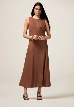 LUNGO FLUIDO CON DRAPPEGGIO - Maxi dress - marrone