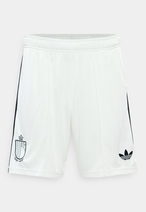 Valged sportpüksid mustade küljeribadega, Royal Belgian FA logo vasakul jalal ja Adidas Trefoil logo paremal jalal.