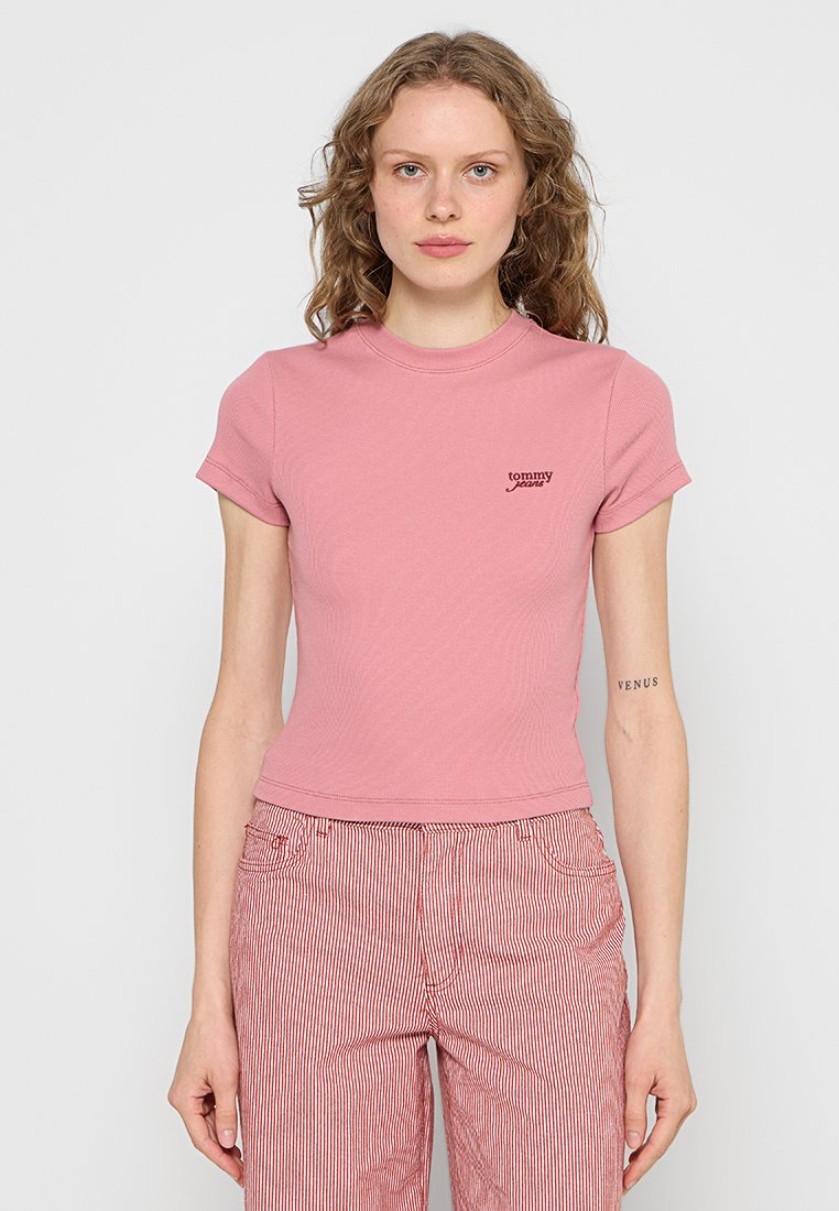 Tommy Jeans T-shirt basic roze Tommy Jeans T-shirt basic roze