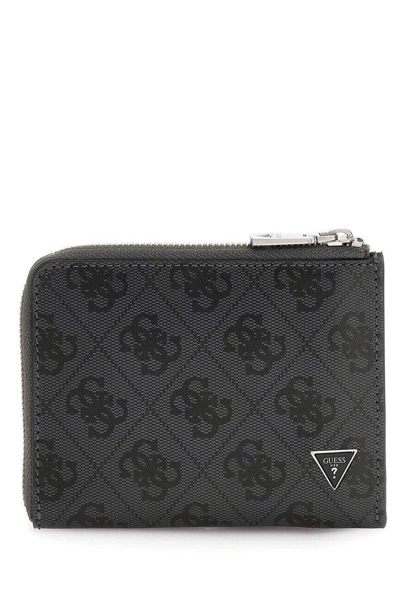 Cartera con cremallera negra hecha de material sintético texturizado, con un sutil patrón de logo en relieve y un emblema metálico de la marca en la parte frontal.