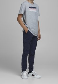 Jack & Jones Junior PAUL FLAKE - Cargobyxor - navy blazer