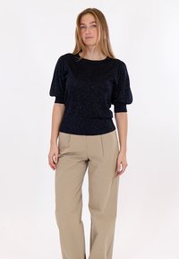 Minus LIVA PUFF SLEEVE - T-shirts basic - black