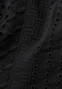 Esprit Šortky - black