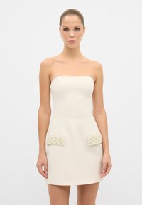 adL STRAPLESS WITH POCKET FLAPS - Juhlamekko - vanilla d