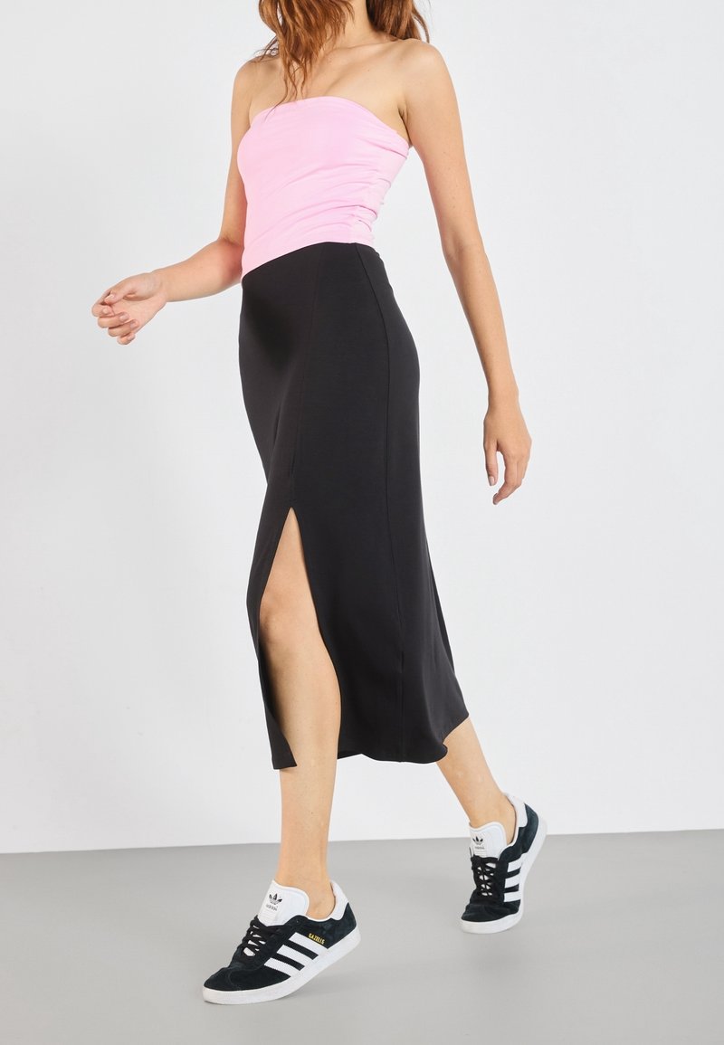 Jupe crayon en crêpe en noir – Wolford