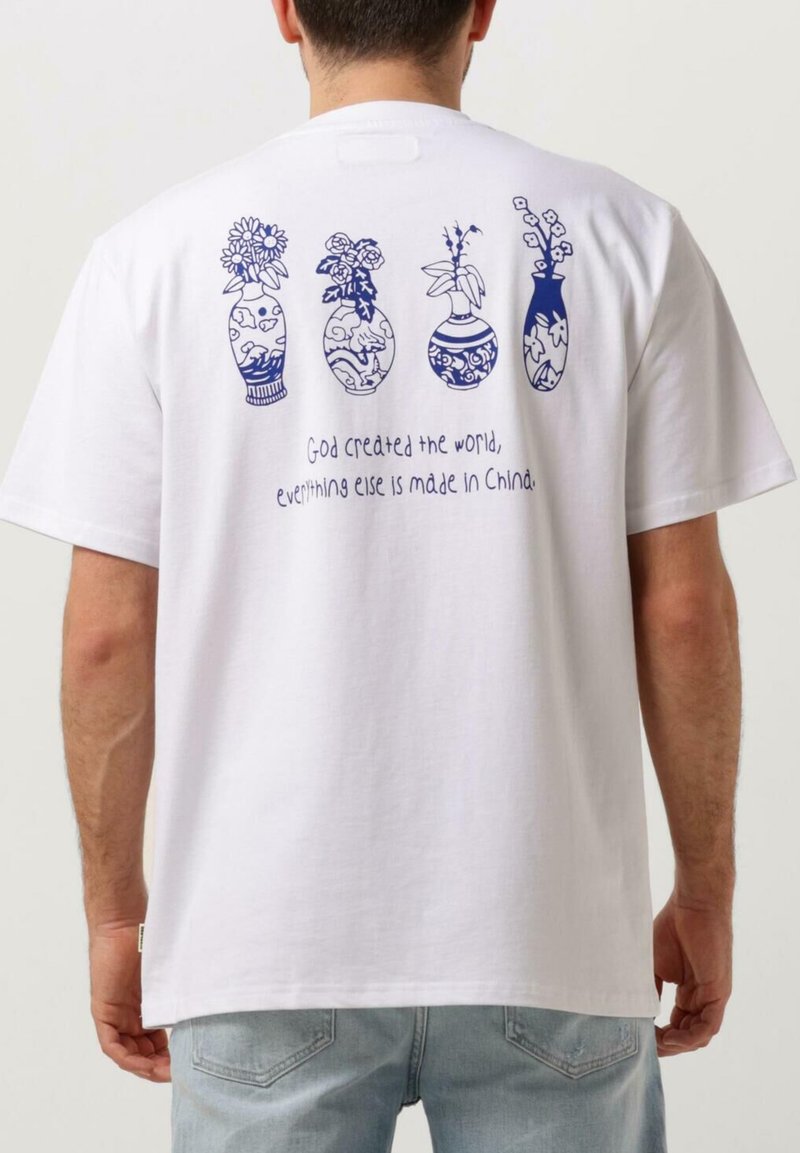 Woodbird BAINE VASE - T-shirt print - wit