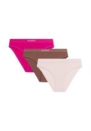 Trzy damskie majtki bikini w jasnoróżowym, brązowym i jasnobeżowym kolorze, każda z pasem oznaczonym "ATLANTIC."