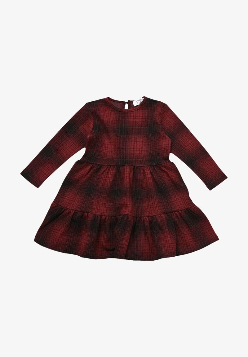 Robe à carreaux rouge et noire à manches longues avec jupe à étages et encolure ronde, conçue pour un enfant.