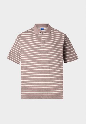 Camisa polo riscada em rosa pálido e branco, com mangas curtas, colarinho e fecho de três botões, feita de tecido texturizado.