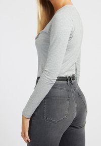 Guess Langarmshirt - grey