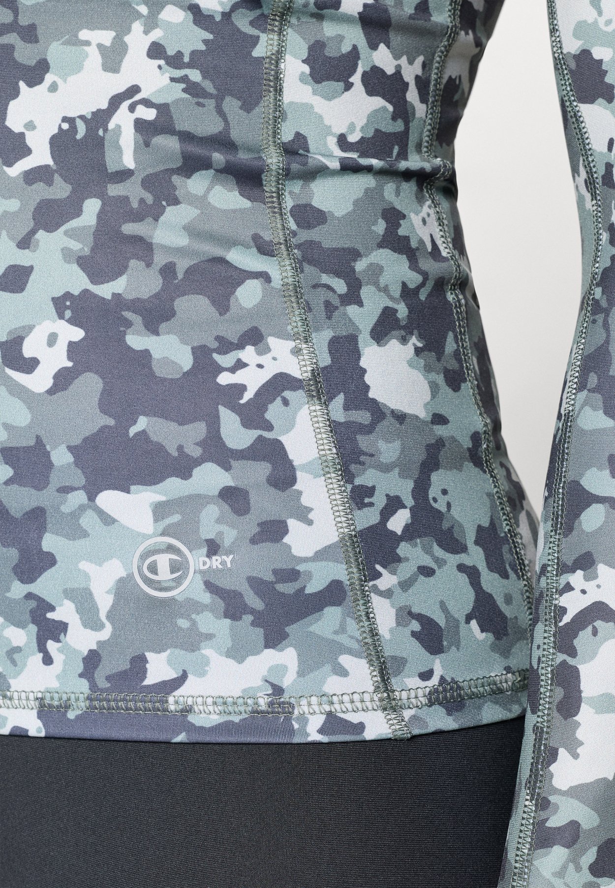TRAINING TEE COMBAT