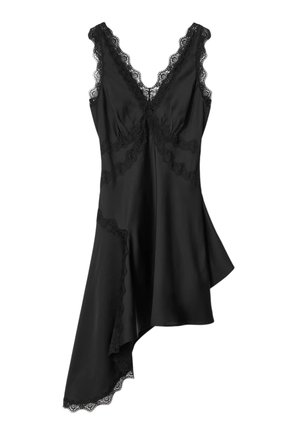 Zwarte mouwloze asymmetrische satijnen slipjurk met kanten afwerking langs de halslijn, taille en zoom.