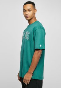 Starter NEW YORK - Marškinėliai su spaudiniu - darkfreshgreen