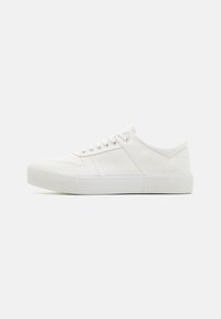 Unselected, white