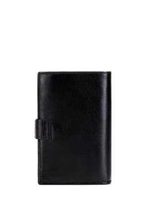 Czarny skórzany portfel z zatrzaskiem, pokazany zamknięty na białym tle.