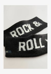 Izbrano, black rock n roll