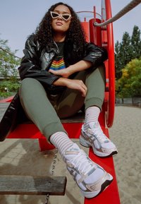 ASICS SportStyle GEL 1130 - Sapatilhas - white/pure silver