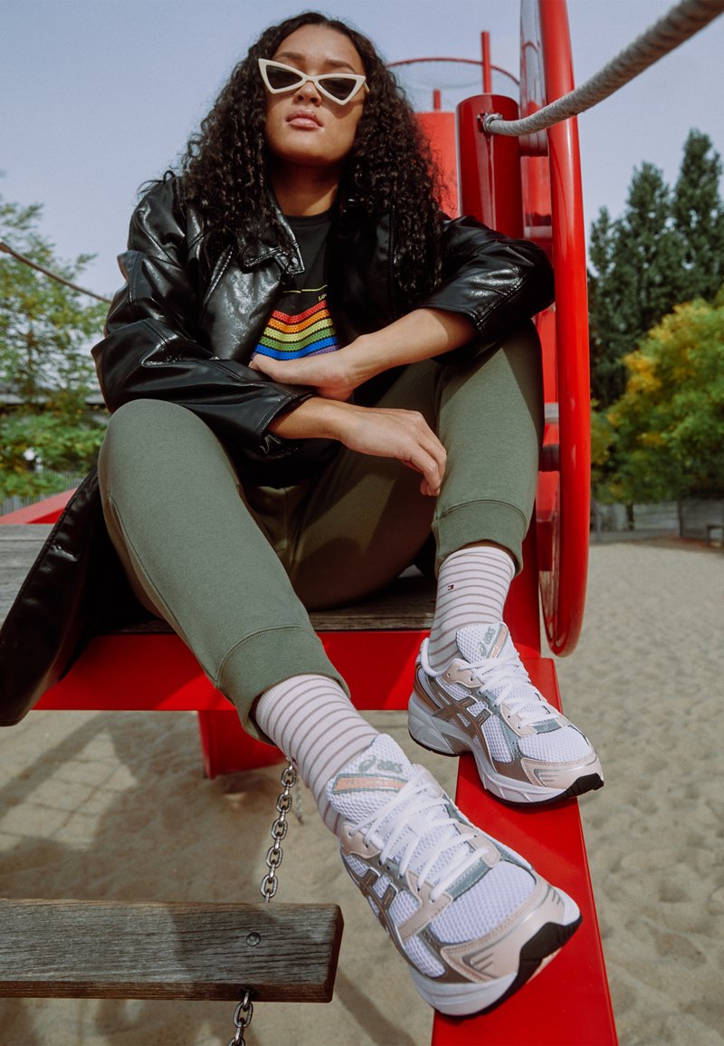 ASICS SportStyle GEL 1130 - Sapatilhas - white/pure silver