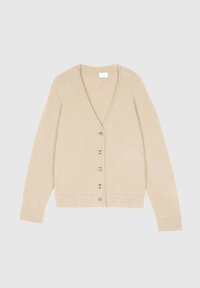 Cardigan beige avec col en V, manches longues et ourlet côtelé. Cinq grands boutons argentés sur le devant et texture douce.