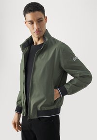EA7 Emporio Armani JACKET - Bombera - verde scuro
