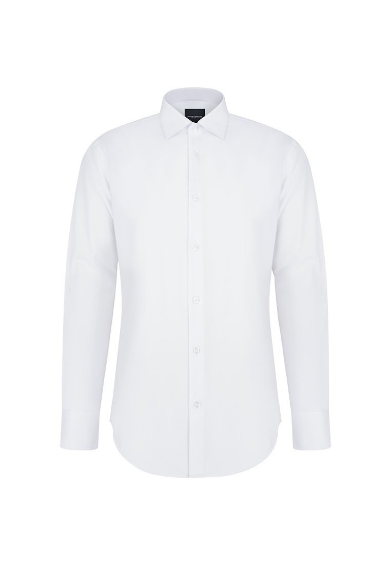 Biała koszula z długim rękawem na guziki, z ostrym kołnierzykiem, wykonana z gładkiej tkaniny z zaokrąglonym dołem. Na froncie sześć guzików.