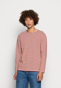 Nudie Jeans CHARLES - Camisola de manga comprida - poppy red