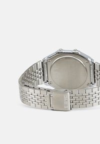 Casio STEP TRACKER UNISEX - Montre à affichage digital - silver-coloured