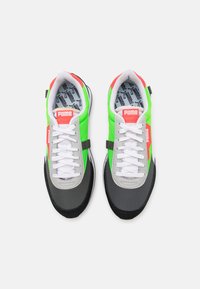 Puma FUTURE RIDER PLAY ON UNISEX - Sapatilhas - dark shadow/black