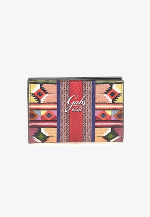 Portafoglio colorato con motivi geometrici, caratterizzato da accenti rossi, viola, verdi e gialli. Il materiale sembra testurizzato, con un bordo nero.