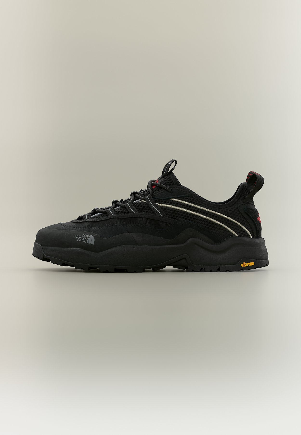 The North Face CLYFFE ULTRA UNISEX - Trainers - black/red