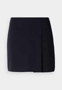 Een zwarte minirok met een rechte pasvorm, gemaakt van zacht stof, voorzien van een zijplooitje voor extra detail en een nette zoom.