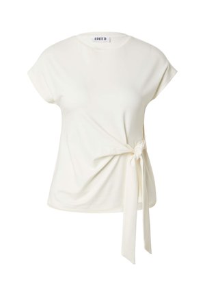 Witte T-shirt met korte mouwen van zachte stof, met een knoopdetail aan de zijkant en een relaxte pasvorm, ontworpen voor comfort en gemak in het dragen.