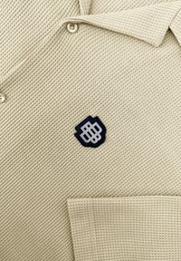 Black Bananas MONOGRAM WAFFLE - Overhemd - beige