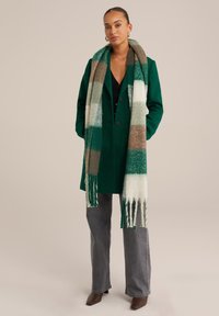 WE Fashion Kratki kaputi - green