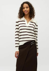 mbyM SIKA - Poloshirt - java sugar stripe