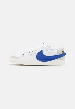 BLAZER 77 JUMBO - Sneakersy niskie - white/old royal/light bone/sail/team orange