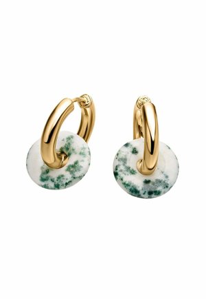 Pendientes de aro de oro con un diseño circular de piedra moteada en blanco y verde. La textura suave y el acabado pulido realzan el atractivo visual de la pieza.