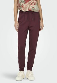 Unselected, red mahogany