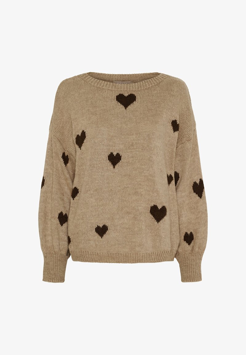 Beige strikket sweater med rund hals og lange ærmer, prydet med brune hjerte mønstre overalt. Blød tekstur og afslappet pasform.