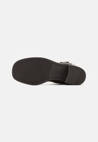 Marco Tozzi Botas camperas - dark brown