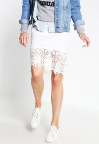 New Look Jupe crayon - white