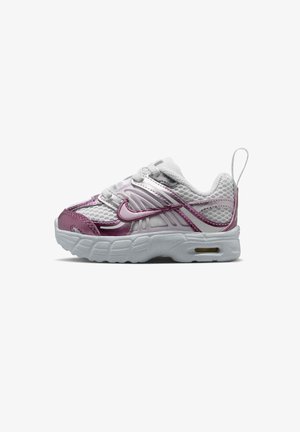 Nike Sportswear, NIKE SPORTSWEAR BABY & TODDLER SHOES AIR MAX MOTO 2K - Lær-at-gå-sko - off-white metallic silver mystic dates bleached lilac